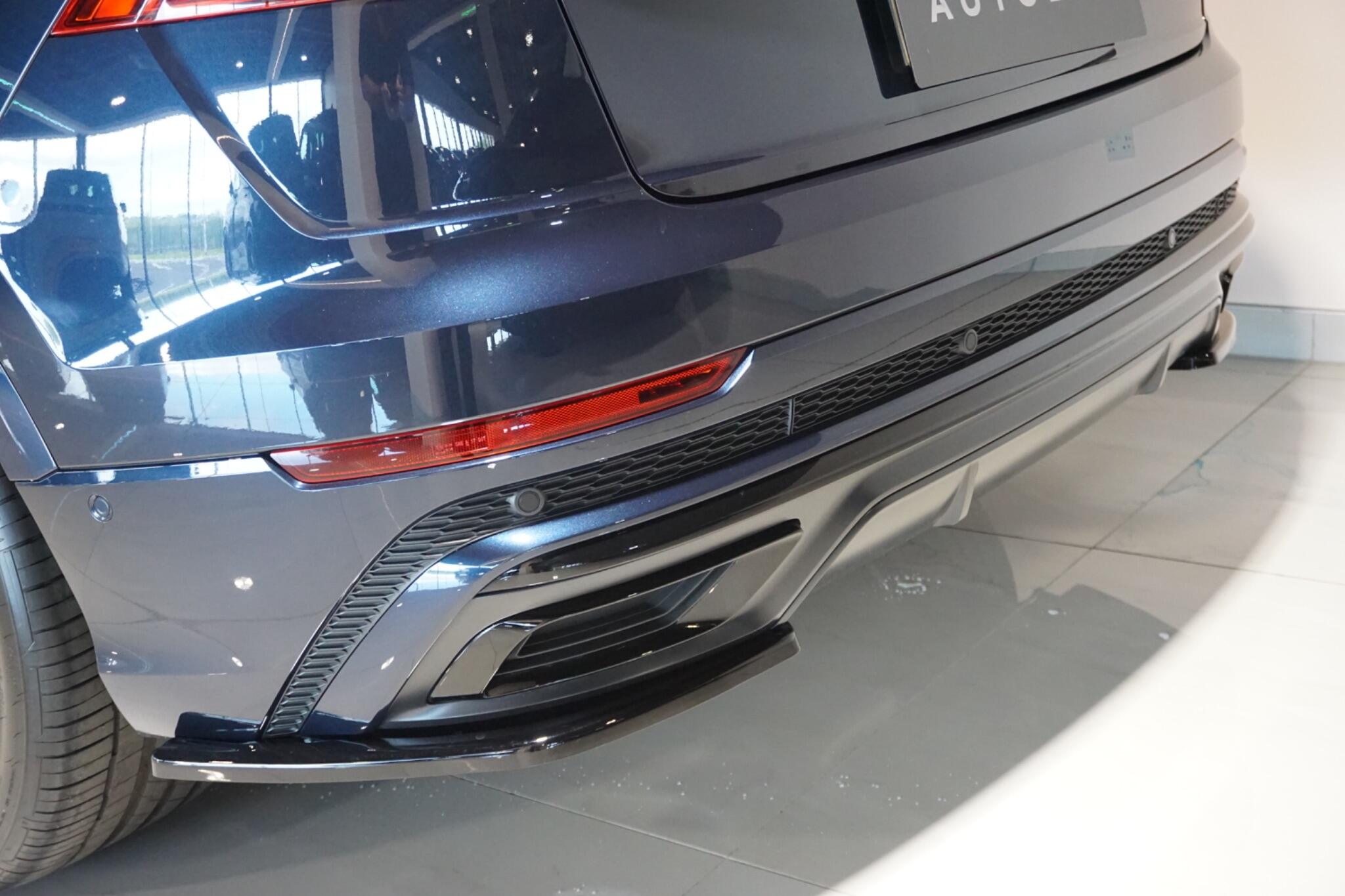 Audi Q8 3.0 TFSI V6 55 Black Edition SUV 5dr Petrol Tiptronic quattro Euro 6 (s/s) (340 ps)